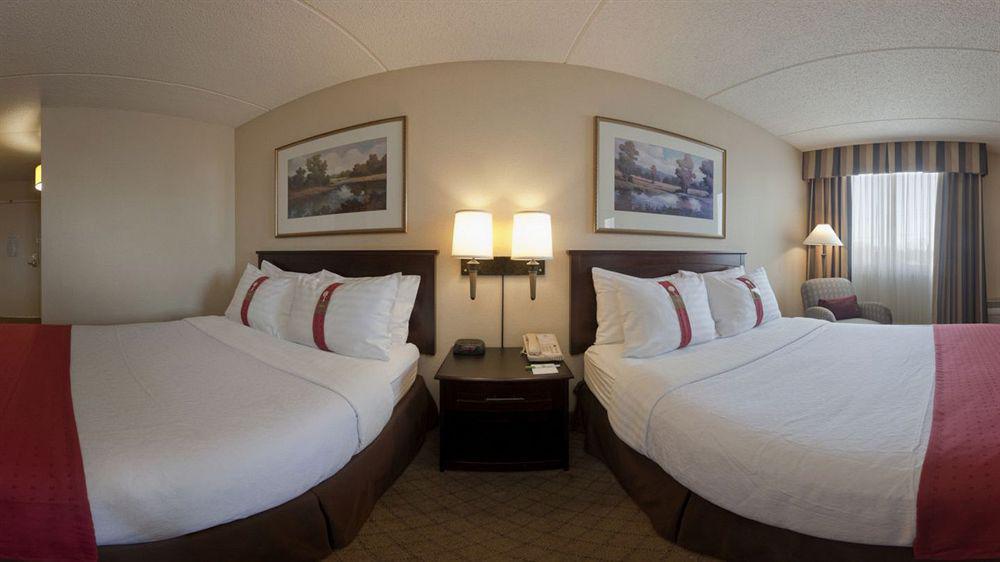 DoubleTree by Hilton Neenah Buitenkant foto