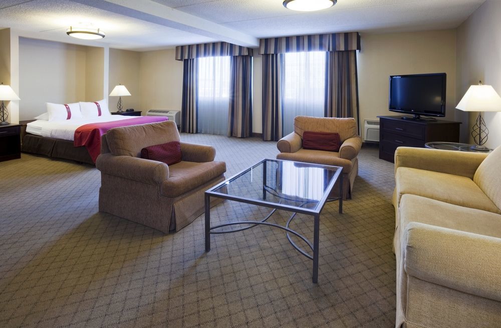 DoubleTree by Hilton Neenah Buitenkant foto
