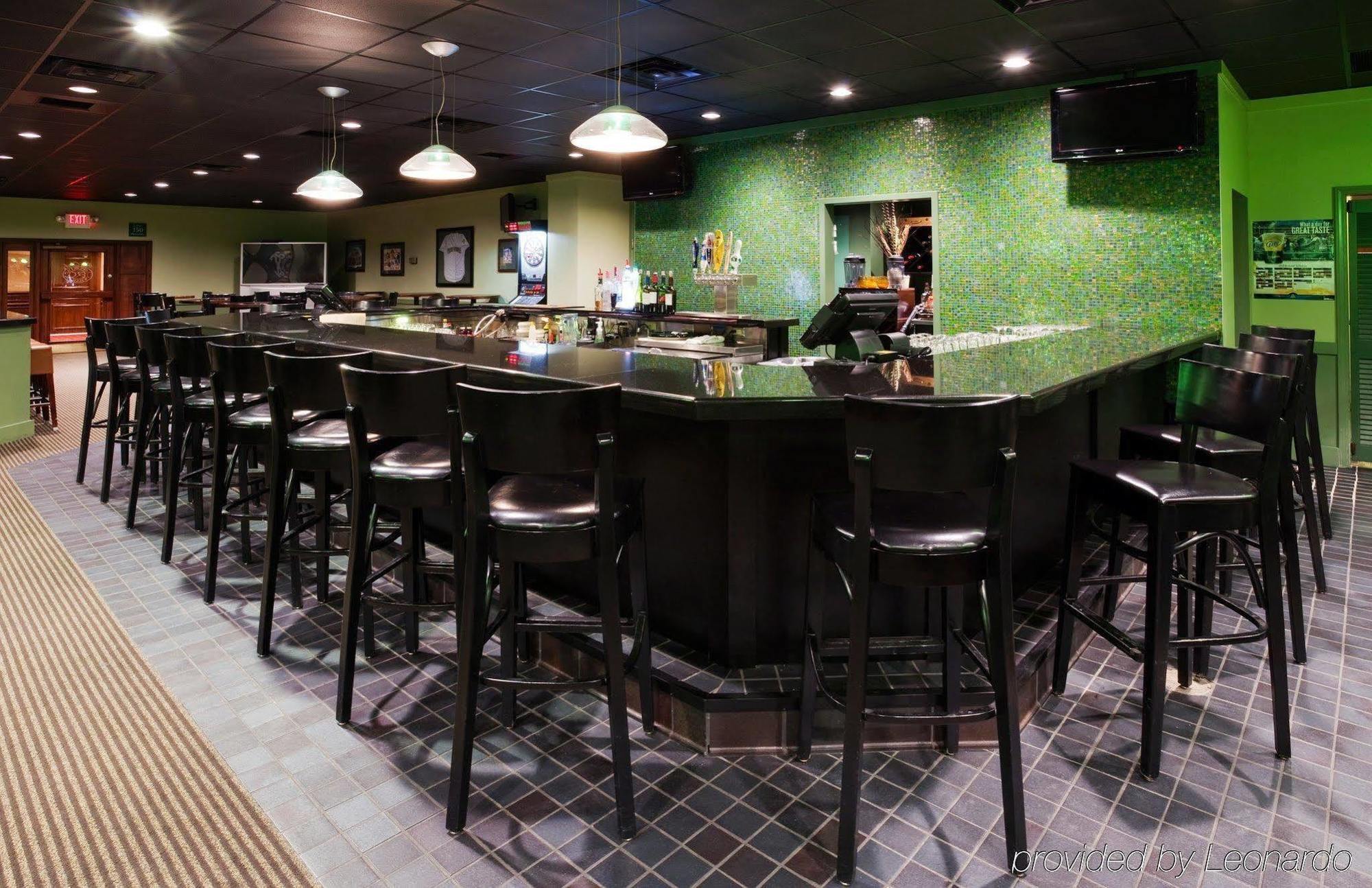 DoubleTree by Hilton Neenah Buitenkant foto